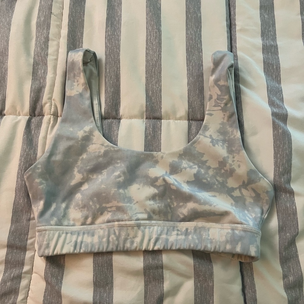 Sports bra